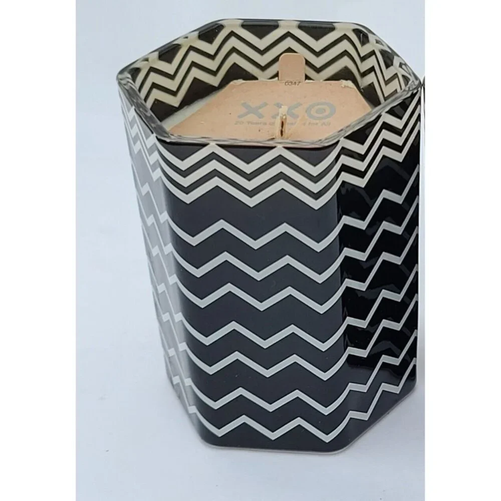 TARGET MISSONI Amberwood Jasmine Candle Black/White Zig Zag Glass Jar 4” H NEW